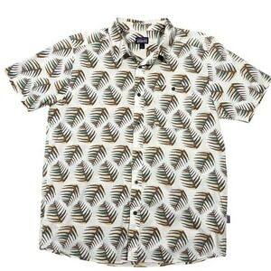 Patagonia Go To Shirt Mens L Palms of My Heart Short Sleeve Button Up Tropical